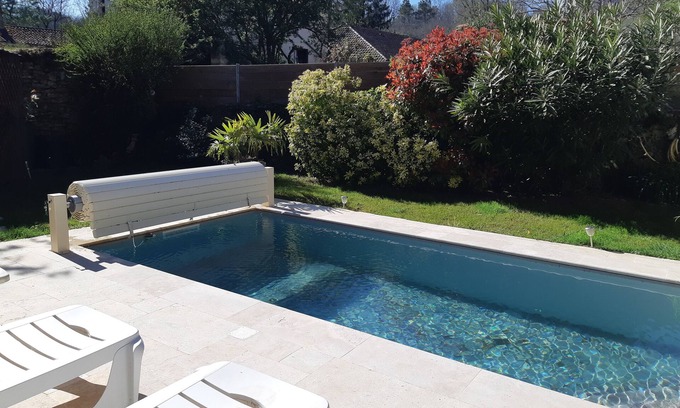 Saint-Martin-le-Redon House | ELISA ❤ village house: fenced pool, garden, courtyard, terrace. PROMOTION.