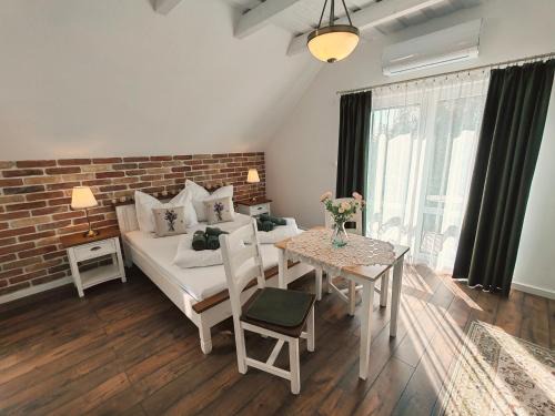 Cserszegtomaj House | Elisoria Superiors