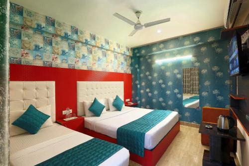 Chittilapilly Hotel | Elite blue one
