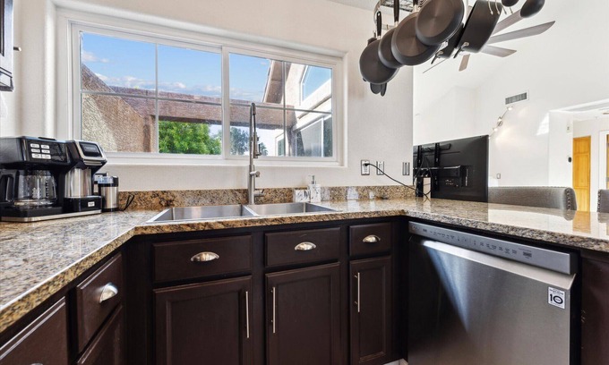 Val Vista Lakes Condo | Elite Lakeside Oasis in Gilbert