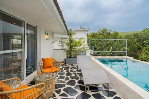 Assagao Villa | ELIVAAS Purple Coral Luxe 5-BHK Villa With Two Pvt Pools & Lift