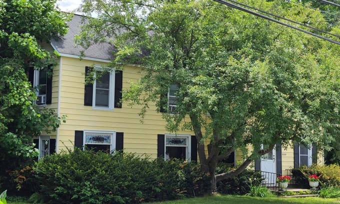 Chestertown House | Elizabeth. A Guest House Near Lake George.