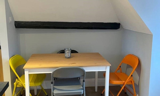 Manningtree Apartment | Elizabeth Clarks Home, Witch finder first victim