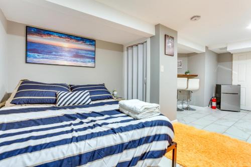 Elizabeth Apartment | Elizabeth Studio, 2 Mi to Mills at Jersey Gardens!