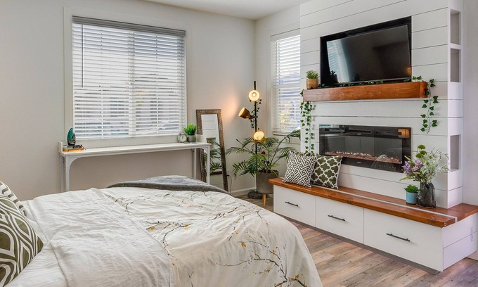 Elk Grove House | Elk Grove Studio w/Private Patio: Walk to Casino!