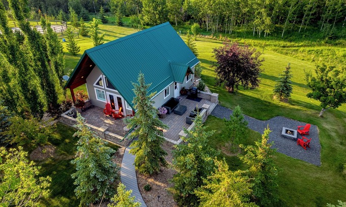 Strathcona County Cabin | Elk Island National Park | Private Nature Escape