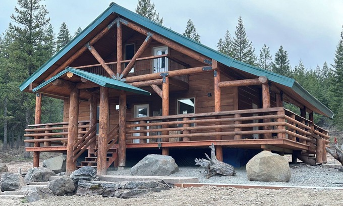 Plains Cabin | Elk Lodge