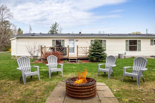 Elk Rapids House | Elk Rapids Retreat 3BDR Vacation Home Newly Renovated ➠ 136