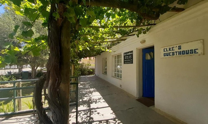 Nieu-Bethesda House | Elkes Guesthouse