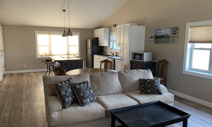 Jefferson City House | Elkhorn Mountain Views - One Bedroom House/2 Car Garage - Helena - Jeff City