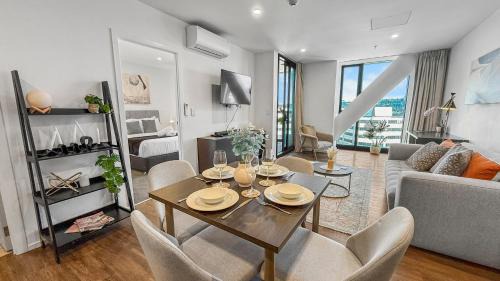 Otahuhu Apartment | Ellerslie Sanctuary- Modern, quality apartment