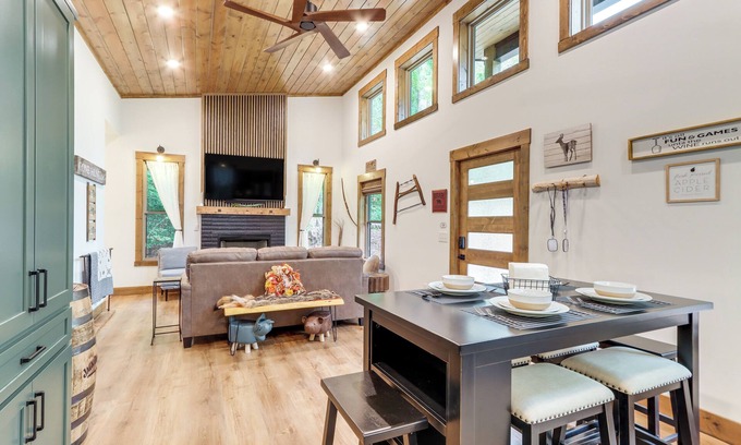 Ellijay House | Ellijay Resort Home w/Hot Tub & Fire Pit!