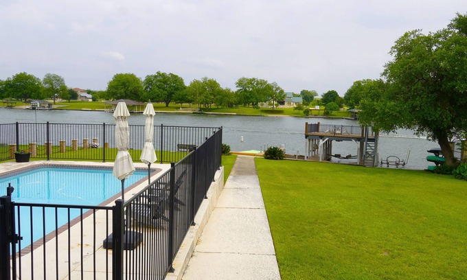 Kingsland House | Elm Lodge - Lake House w/Pool, Dock, 100' Lake Front, Large Yard w/Great Views