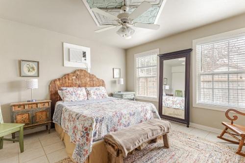 Seguin House | Elm Street Cottage