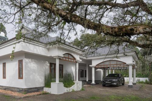 Anakkara Villa | Elora Plantation Villa By Cluster cloud