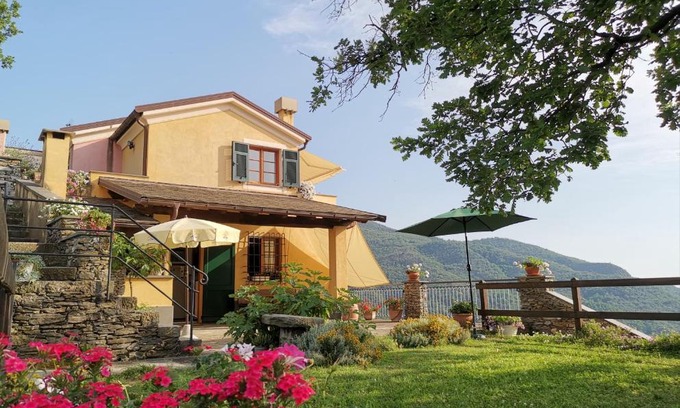 Mezzanego Bed & Breakfast | Elsa House