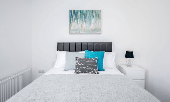Uxbridge South Apartment | Elthorne Luxury Apartments EL3