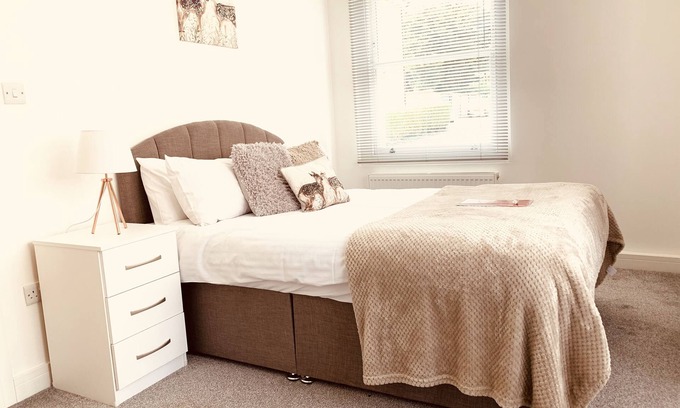 Uxbridge South Apartment | Elthorne Luxury Apartments EL1