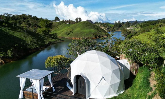 El Penol Cabin | Elysium Glamping