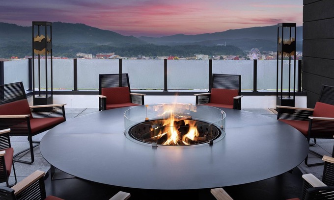 Pigeon Forge Resort | Embassy Suites By Hilton Pigeon Forge Resort