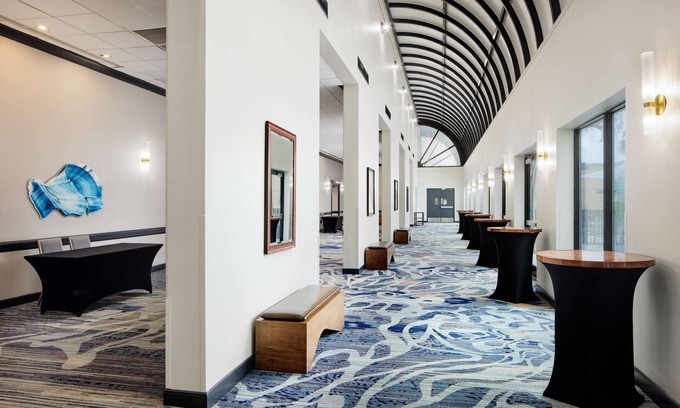 West Palm Beach Hotel | Embassy Suites by Hilton West Palm Beach Central