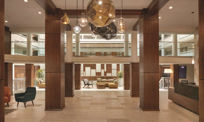 Richmond Hotel | Embassy Suites by Hilton Richmond