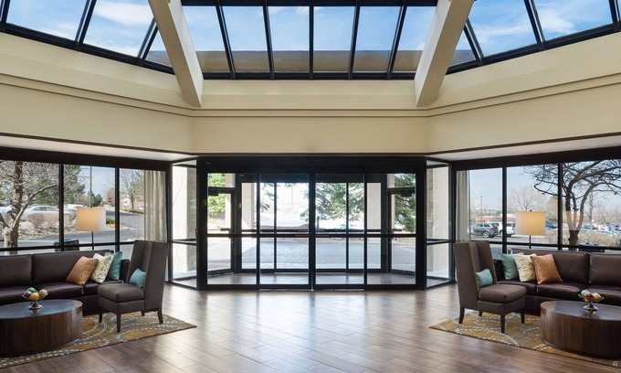 Centennial Hotel | Embassy Suites Hotel Denver Tech Center