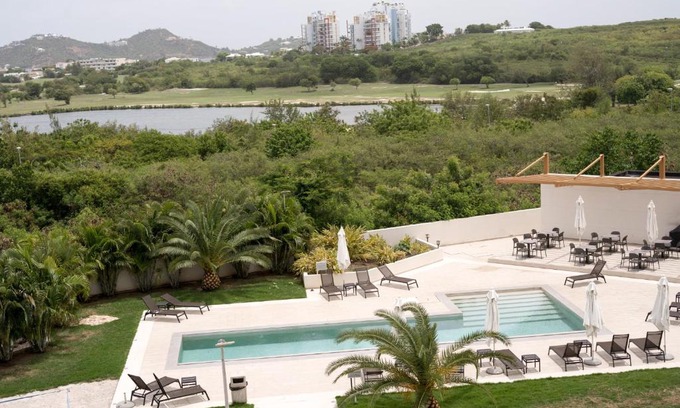Maho Apartment | Emerald Apt at Maho Beach
