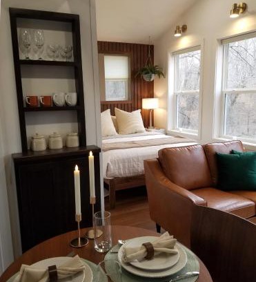Elroy House | Emerald Little Lodge