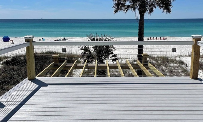 Bel Air Condo | Emerald Surf on the beach