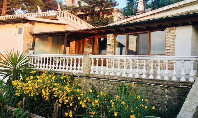 Parelia Villa | Emerald Villa - Romantic Gem On The Phaeacos' Island