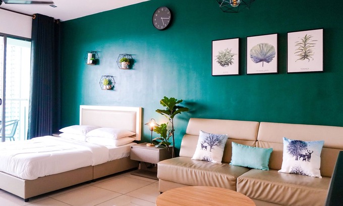 Bandar Baru Bangi Apartment | Emereen Guesthouse @ Evo Bangi