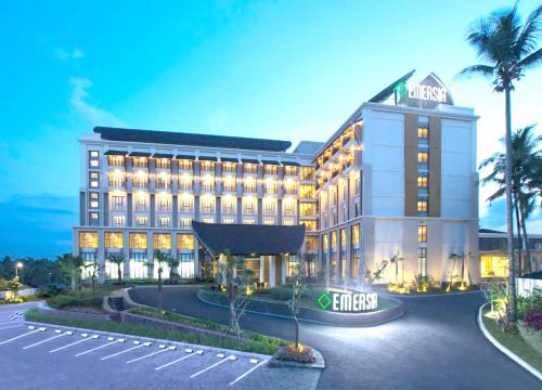 Batusangkar Hotel | Emersia Hotel & Resort Batusangkar