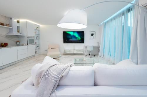 Vitosha District Apartment | Emirates White Sensation