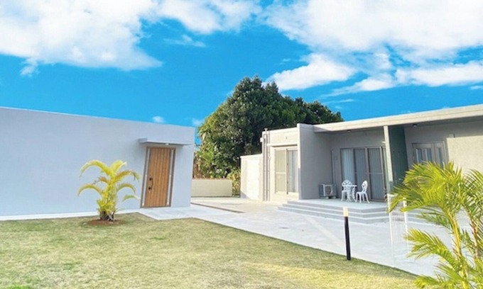 Motobu House | emma green/Kunigamigun Okinawa