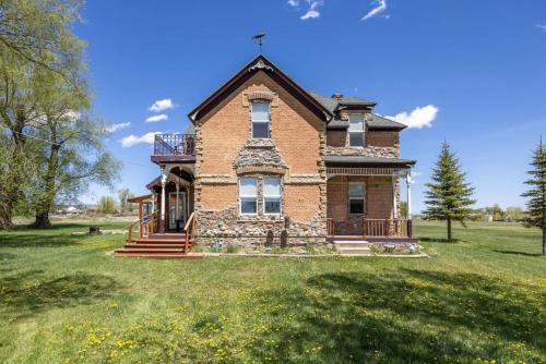 Randolph House | Emmas Timeless Treasure Historic Home