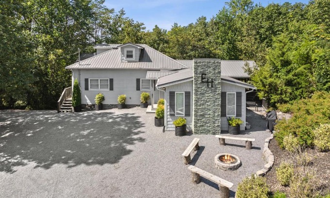 Pigeon Forge House | Emory House cabin