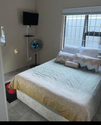 Empangeni House | Empangeni guest house 2