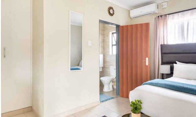 Germiston Cabin | Emperor Lodge And Tours