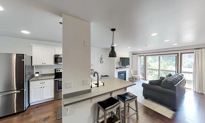 North Park City Apartment | Empire Coalition 207