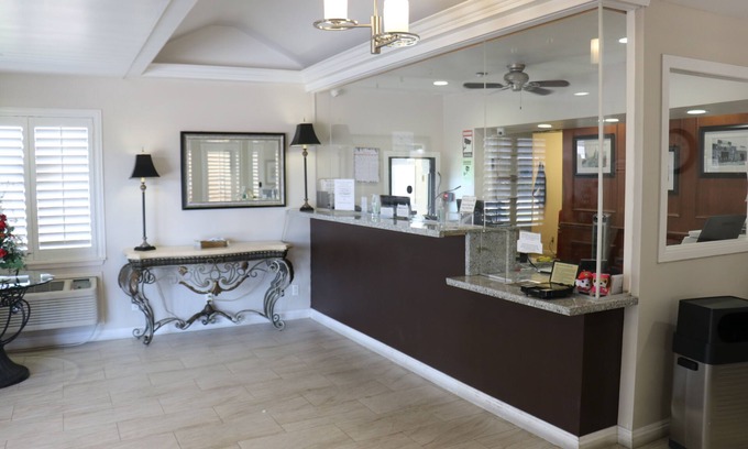 San Bernardino Hotel | Empire Inn