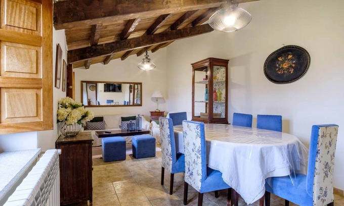 Arzua Villa | En la Capital del Queso, y a tan Solo 23km del Aeropuerto de Santiago