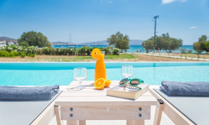 Apollonia House | En Milo