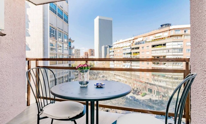 El Viso Apartment | Encantador Apartamento cerca del Santiago Bernabéu