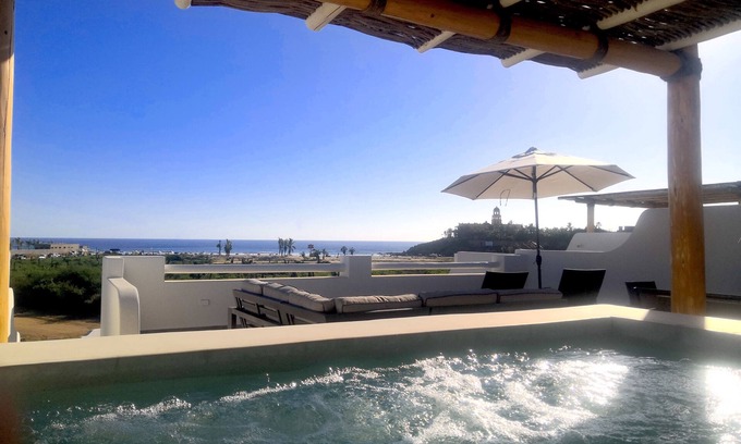 Cerritos Condo | Encanto Penthouse⛱ Pool, Rooftop Hot Tub & Sunsets