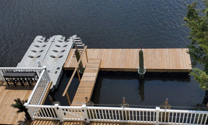 Mystic Island House | Enchanting Mystic Island Beach Home on picturesque lagoon near Jersey Shore. n