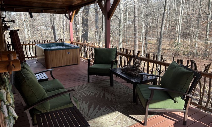 Newport Cabin | Enchanted Cottage near Cosby, Gatlinburg, and Newport.