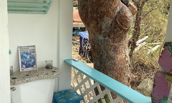 Estate Concordia B Cottage | Enchanted hideaway for 2. Walk to beaches