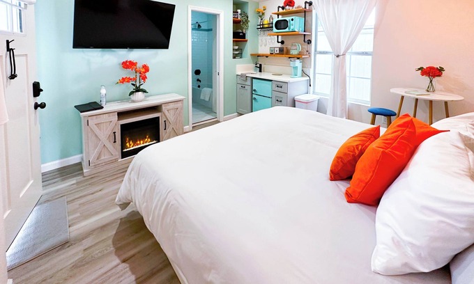 Winter Garden Apartment | Enchanted TINY HOME SUITE near Downtown Winter Garden