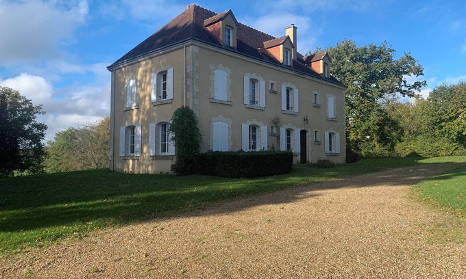 Cour-Maugis sur Huisne House | Enchanting Family House - Experience the French Countryside!